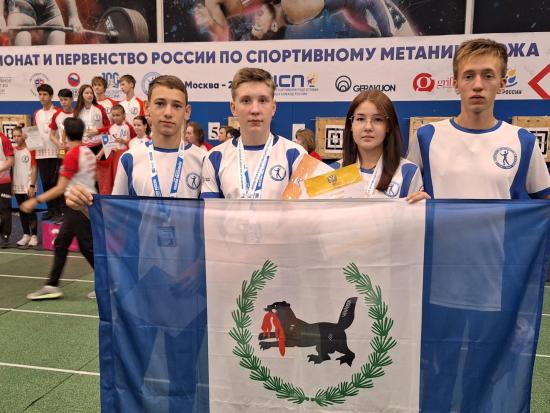 Шесть медалей выиграли спортсмены Прибайкалья на чемпионате и первенстве России по спортивному метанию ножа