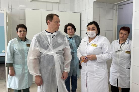Андрей Модестов: Нижнеудинской районной больнице необходимо повысить показатель обеспеченности медкадрами
