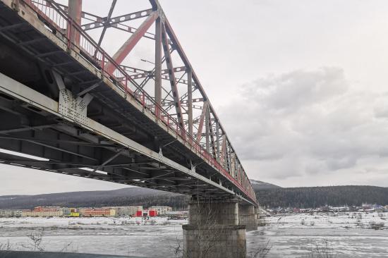 Подрядчики готовы приступить к капитальному ремонту моста через реку Лена в Усть-Куте в нынешнем году