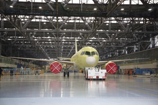 Кессон крыла МС-21 из российских композитов успешно прошел испытания на прочность