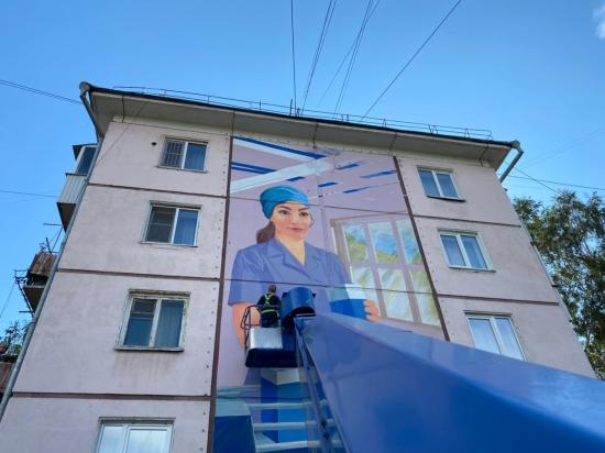 Фасады жилых домов на улице Байкальской в Иркутске украсят художественной росписью