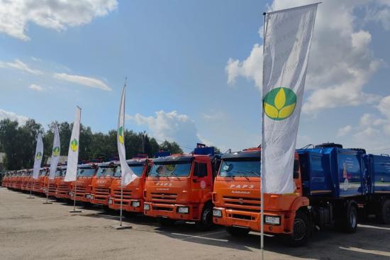 Иркутская область обновила парк спецтехники для вывоза ТКО