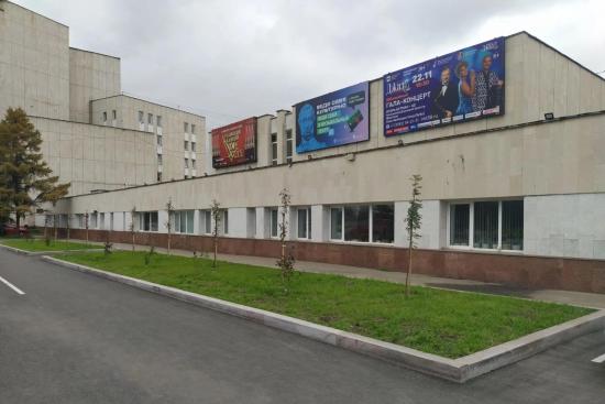 Возле Иркутского музыкального театра завершили капитальный ремонт прилегающей территории