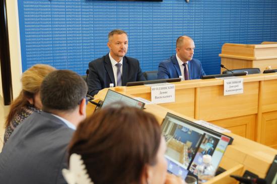 Сессия Заксобрания рассмотрит законопроект о квотировании рабочих мест для ветеранов СВО