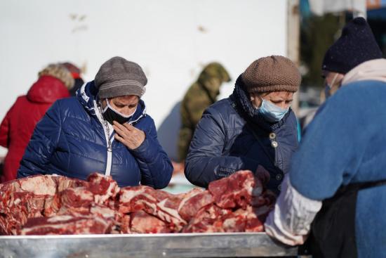 Более 30 тонн продукции животного происхождения сняли с реализации в Иркутской области по итогам ветсанэкспертизы