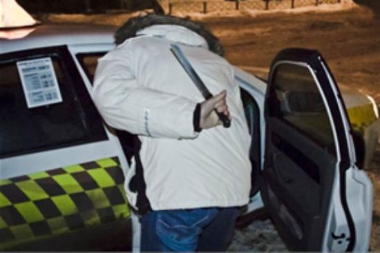В Иркутске пассажир напал на водителя такси