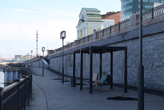 Благоустройство 1,5 километров Нижней Набережной завершили в Иркутске