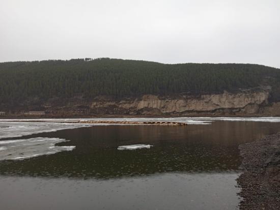 Повышение уровня воды ожидается 5 – 6 мая на реке Нижняя Тунгуска у села Подволошино