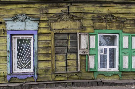 27 деревянных домов покрасили в Иркутске в рамках «Фасадника»