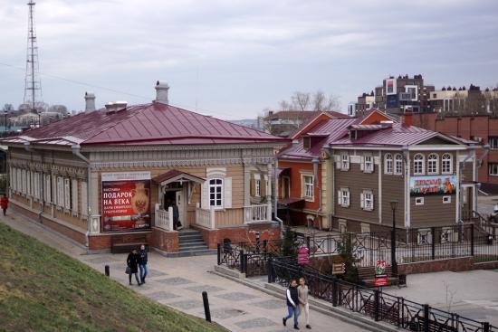 Уникальные экспонаты времен Великой Отечественной войны представили в Иркутском областном краеведческом музее