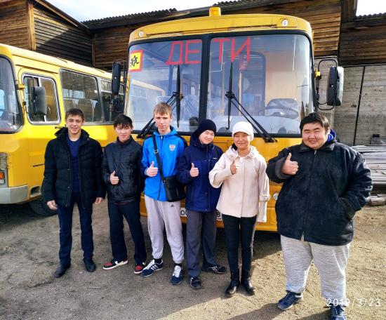 Активисты ОНФ помогли получить Хужирской школе на Ольхоне новый автобус