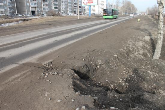 По всем дорожным недочетам, выявленным в ходе рейда, региональное отделение Народного фронта направит письмо в администрацию города Активисты ОНФ провели первый весенний рейд по дорогам Иркутска