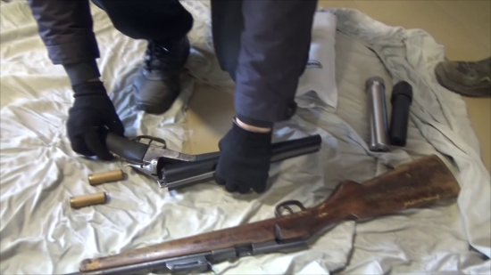 Расследование уголовных дел вели дознаватели Иркутска и Усолья-Сибирского. В обоих случаях задержания производили оперативники регионального УФСБ За изготовление и хранение оружия вынесено два обвинительных приговора