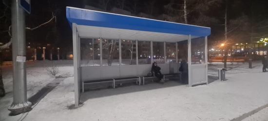 Монтаж трех остановочных павильонов завершен в Братске
