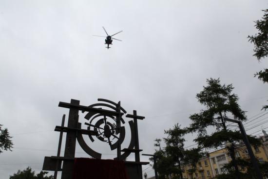 В Иркутске открыли памятник авиаконструкторам Михаилу Милю и Николаю Камову