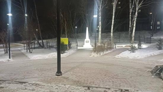 При поддержке Максима Девочкина в Свердловском округе Иркутска обустраивают сквер и памятник участнику Гражданской войны Ивану Постоловскому