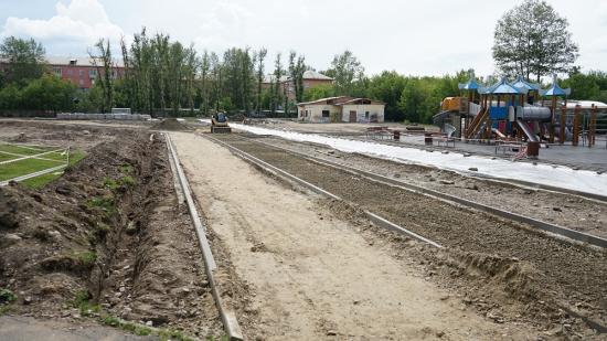Дорожно-тропиночную сеть формируют в парке Комсомольский Иркутска