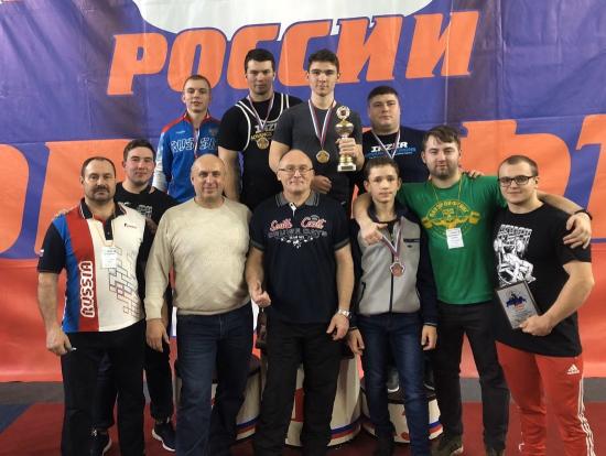 Спортсмены Иркутской области выиграли 15 медалей на всероссийских соревнованиях по пауэрлифтингу