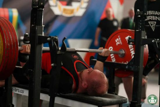 Шесть медалей выиграли спортсмены Приангарья на чемпионате России по пауэрлифтингу