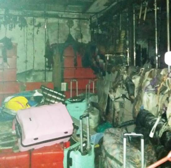 Пять павильонов сгорело на рынке в Нижнеудинске