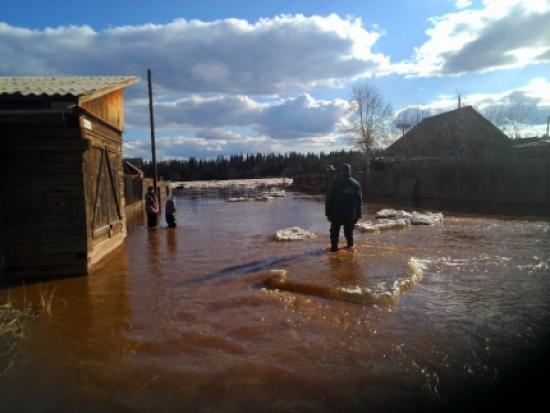 Село Преображенка Катангского района затопило