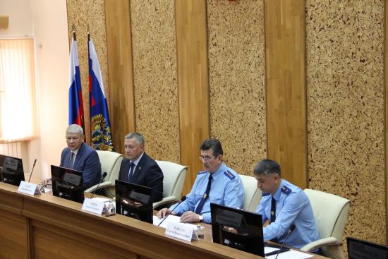Заместитель Генерального прокурора России Сергей Зайцев представил нового прокурора Иркутской области