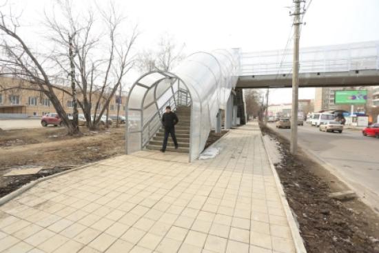 На пешеходном переходе в районе курорта «Ангара» в Иркутске оборудовали дополнительные окна