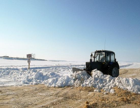 Две ледовые переправы закрыли на реке Чуне и Братском водохранилище в Иркутской области