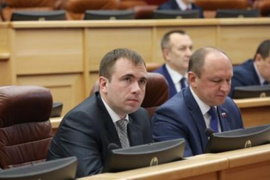 Виталий Перетолчин: Подводя итоги года, в первую очередь думаю о том, чем смог помочь своим избирателям