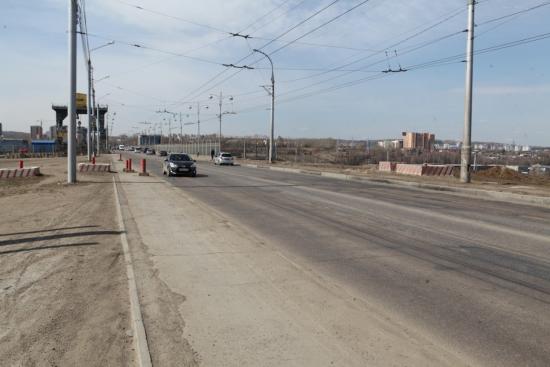 Дорожное полотно продолжат ремонтировать в этом году на плотине Иркутской ГЭС