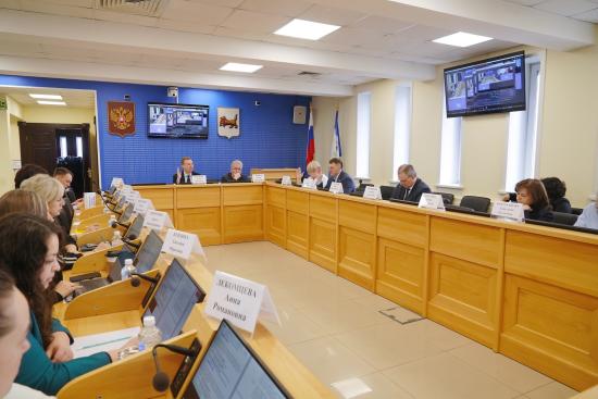 Вопросы реализации программы КРТ в области индивидуального жилого строительства рассмотрели в Заксобрании Приангарья