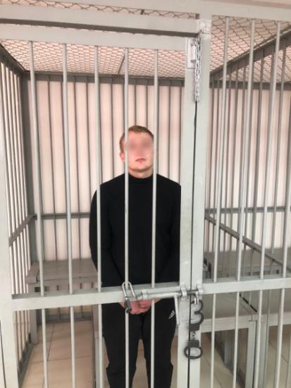 Иркутянин умышленно сбил на автомобиле знакомого на автомойке