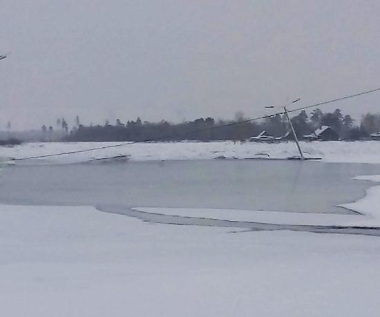 Резкий подъем воды в Ангаре повредил набережную в Усолье-Сибирском, благоустроенную за 40 млн рублей