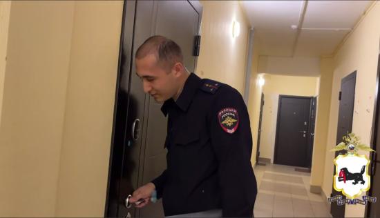 Сотрудники полиции в Иркутске задержали женщину, записавшую оскорбительное видео в адрес бойцов СВО