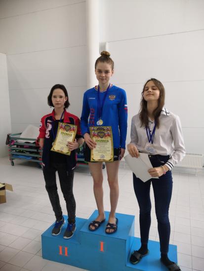 Иркутянка заняла второе место на чемпионате Сибири по плаванию среди лиц с ПОДА