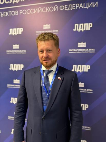 Новые подходы в поддержке материнства обсудили в Государственный Думе
