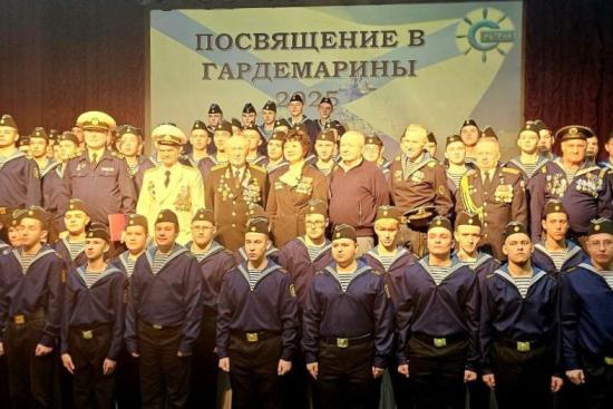 Студентов-первокурсников посвятили в гардемарины в Иркутском техникуме речного и автомобильного транспорта