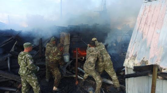 Утопающий Нижнеудинск чуть не лишился частного сектора из-за пожара