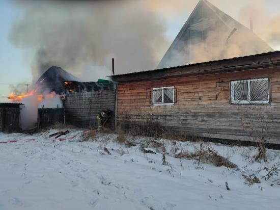 Двое мужчин погибли на пожарах 2 января в Саянске и Тайшетском районе