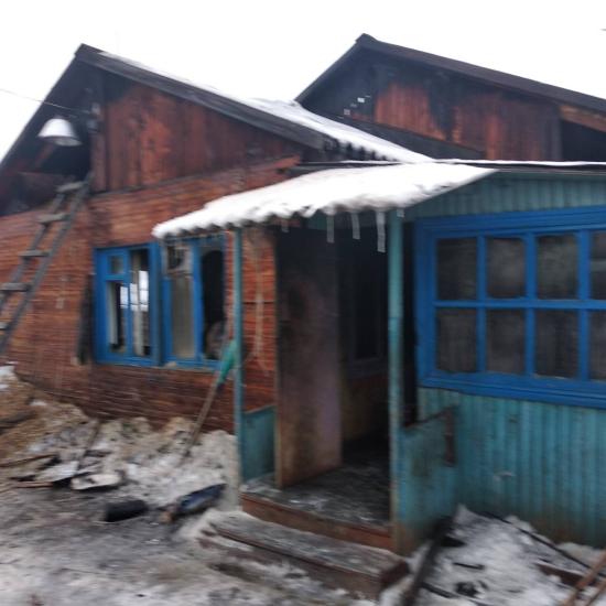 Мать и двое детей погибли на пожаре в Братском районе