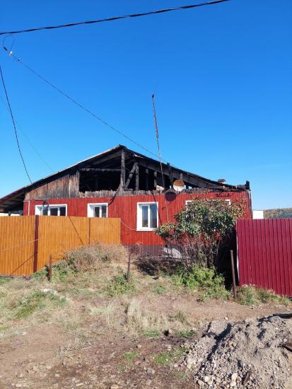 Дмитрий Мясников оказал помощь пострадавшей от пожара семье пенсионеров из деревни Норы Зиминского района