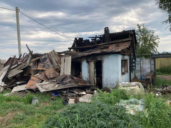 Фото ГУ МЧС по Иркуткой области Мужчина погиб на пожаре в дачном домике в Иркутске