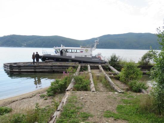 Бесхозяйным причалам на Байкале и в верховье Ангары найдут собственников