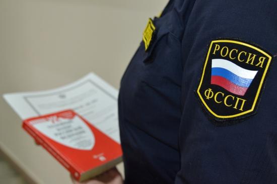 Судебные приставы взыскали более 10 млн рублей зарплаты в пользу работников Усть-Илимского хлебокомбината