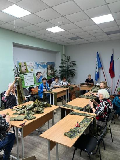 Областные парламентарии продолжают поддержку гуманитарных инициатив для участников СВО и жителей освобождённых территорий