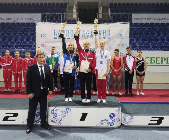 Братчанка Дарья Неспанова выиграла «золото» Спартакиады по прыжкам на батуте