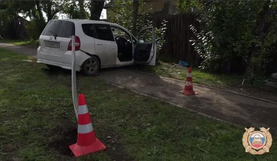 Пьяный водитель в Черемхово сбил на тротуаре 13-летнего мальчика: подросток госпитализирован