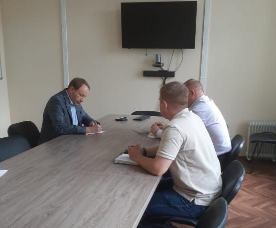Алексей Распутин обсудил с подрядчиками ход работ по проектированию капиталоёмких дорожных объектов Иркутска