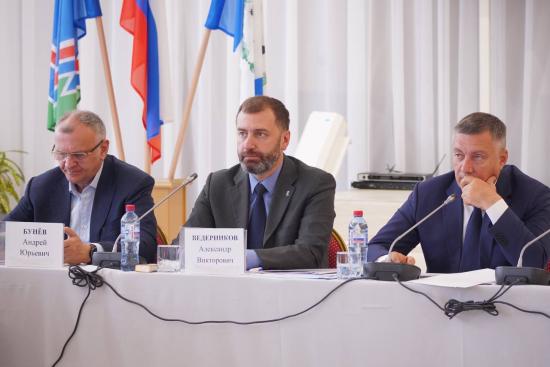 Прогноз поступления платежей в консолидированный бюджет Приангарья в условиях единого налогового счета обсудили на Регсовете в Усть-Илимске