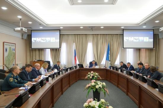 Правительство Иркутской области предложило разрешить рубить лес для граждан только лесхозам